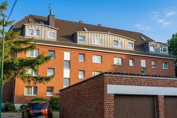 Prodej bytu 4+1 89 m², Kielerstraße 345b, Hamburg, Hamburg Prodej bytu 4+1 89 m², Kielerstraße 345b, Hamburg, Hamburg