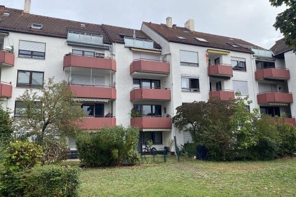 Pronájem bytu 3+1 92 m², Stadtbergen Pronájem bytu 3+1 92 m², Stadtbergen