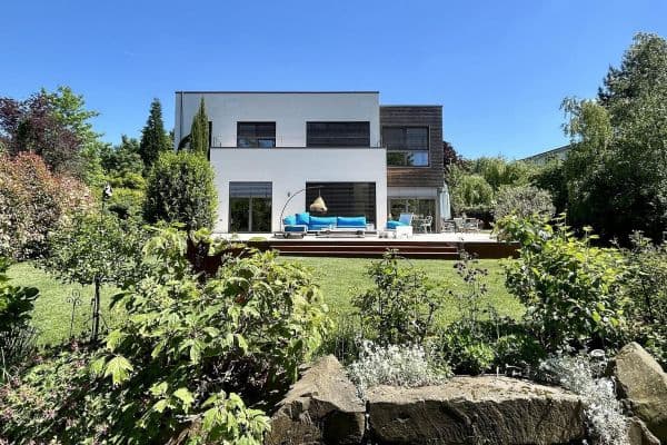 Prodej domu 250 m², pozemek 1.343 m², Bergisch Gladbach Prodej domu 250 m², pozemek 1.343 m², Bergisch Gladbach