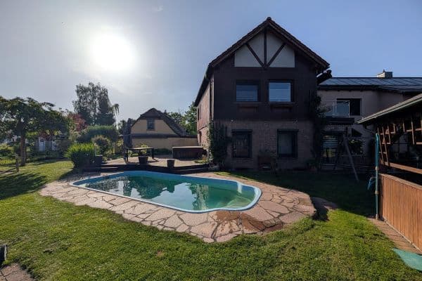 Prodej domu 240 m², pozemek 800 m², Schkopau OT Döllnitz Prodej domu 240 m², pozemek 800 m², Schkopau OT Döllnitz