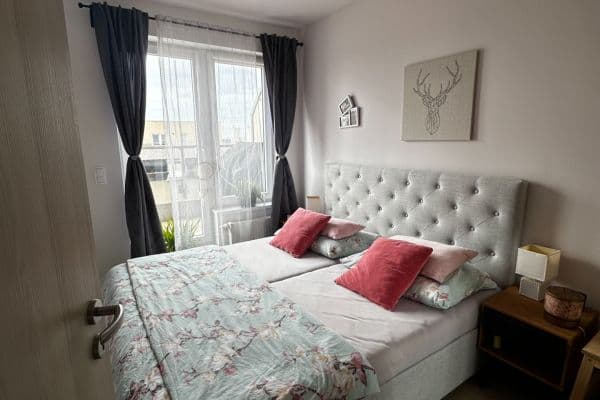 Pronájem bytu 2+kk 50 m², Miloše Havla, Praha Pronájem bytu 2+kk 50 m², Miloše Havla, Praha
