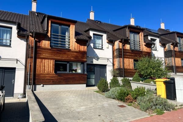 Prodej domu 151 m², pozemek 201 m², Pod Skalkou, Šlapanice Prodej domu 151 m², pozemek 201 m², Pod Skalkou, Šlapanice