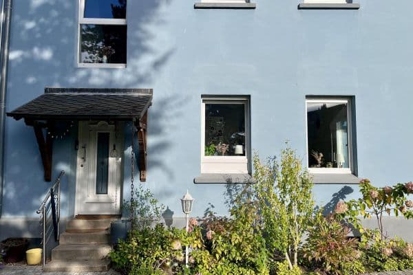 Prodej domu 185 m², pozemek 550 m², Solingen, Severní Porýní-Vestfálsko Prodej domu 185 m², pozemek 550 m², Solingen, Severní Porýní-Vestfálsko