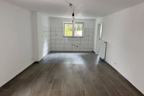 Pronájem bytu 2+1 50 m², Marktstrasse 45, Püttlingen Pronájem bytu 2+1 50 m², Marktstrasse 45, Püttlingen