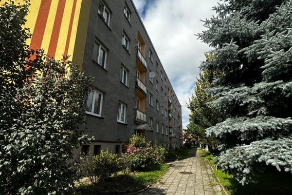 Prodej bytu 3+1 69 m², Písečná, Hradec Králové Prodej bytu 3+1 69 m², Písečná, Hradec Králové