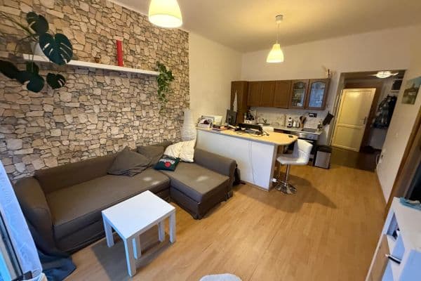 Pronájem bytu 2+kk 52 m², Hartigova, Praha Pronájem bytu 2+kk 52 m², Hartigova, Praha