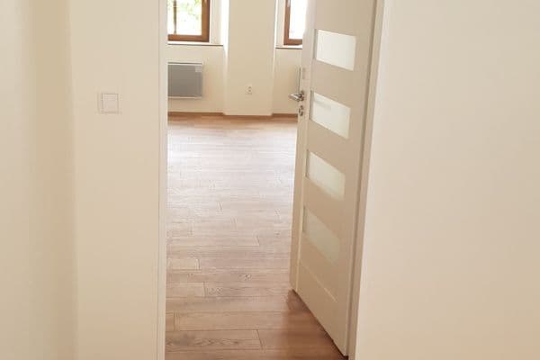 Pronájem bytu 2+kk 55 m², Sokolská, Česká Lípa Pronájem bytu 2+kk 55 m², Sokolská, Česká Lípa