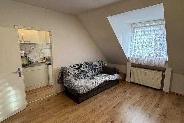 Pronájem bytu 2+1 42 m², Sommerdellenstr. 16, Bochum Pronájem bytu 2+1 42 m², Sommerdellenstr. 16, Bochum