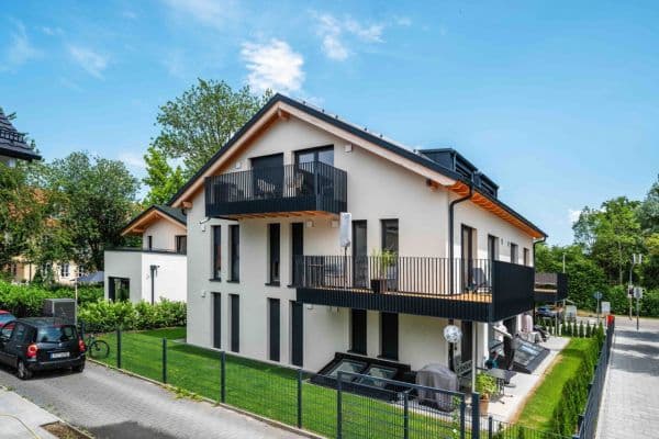 Pronájem bytu 5+1 126 m², Münchener Str 41A, Taufkirchen, Bavorsko Pronájem bytu 5+1 126 m², Münchener Str 41A, Taufkirchen, Bavorsko