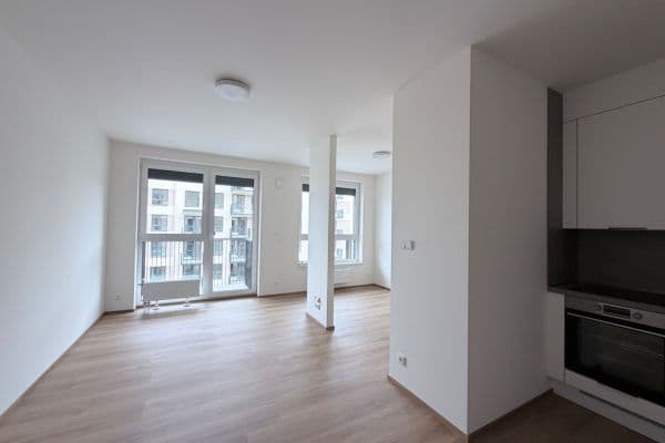 Pronájem bytu 1+kk 38 m², Nádražní, Kralupy nad Vltavou Pronájem bytu 1+kk 38 m², Nádražní, Kralupy nad Vltavou
