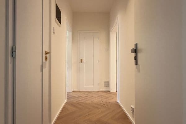 Pronájem bytu 2+1 65 m², Jana Zajíce, Praha Pronájem bytu 2+1 65 m², Jana Zajíce, Praha