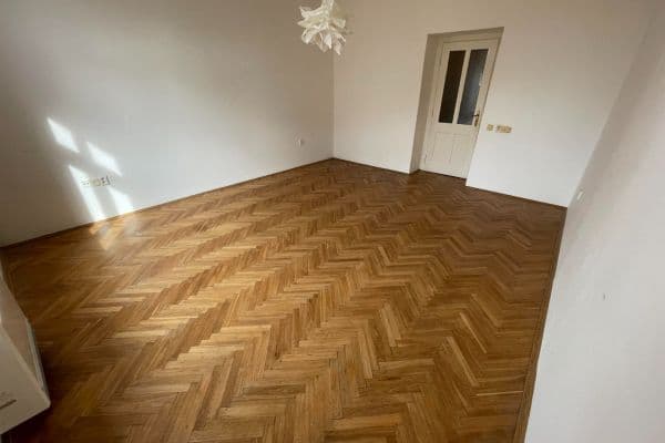 Pronájem bytu 2+kk 47 m², Chlumčanského, Praha Pronájem bytu 2+kk 47 m², Chlumčanského, Praha