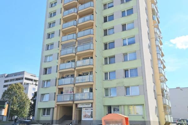 Pronájem bytu 3+1 70 m², Frýdecká, Praha Pronájem bytu 3+1 70 m², Frýdecká, Praha