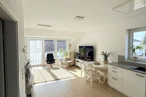 Pronájem bytu 2+1 65 m², Hansastr., Delmenhorst, Dolní Sasko Pronájem bytu 2+1 65 m², Hansastr., Delmenhorst, Dolní Sasko