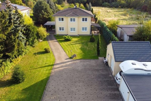 Prodej domu 146 m², pozemek 3.283 m², Zwenkau OT Imnitz Prodej domu 146 m², pozemek 3.283 m², Zwenkau OT Imnitz