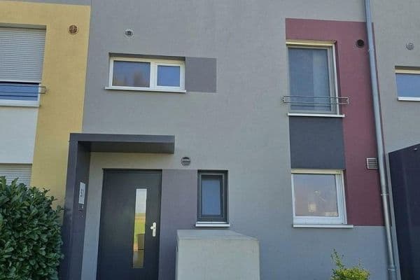 Prodej domu 140 m², pozemek 150 m², Hemmingen Prodej domu 140 m², pozemek 150 m², Hemmingen