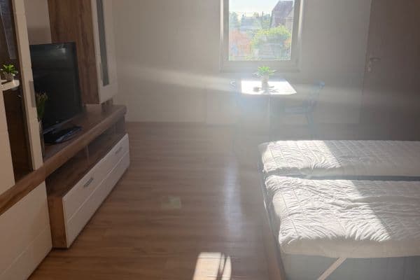 Pronájem bytu 1+1 35 m², U Továren, Praha Pronájem bytu 1+1 35 m², U Továren, Praha