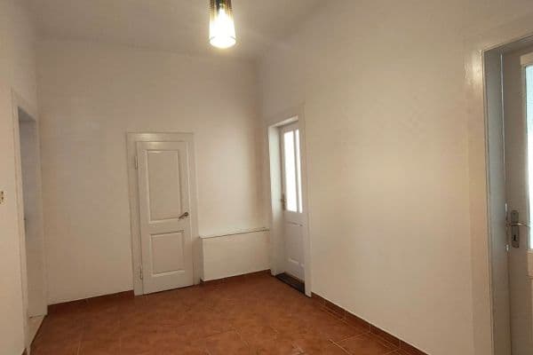 Pronájem bytu 3+1 92 m², Chlumčanského, Praha Pronájem bytu 3+1 92 m², Chlumčanského, Praha