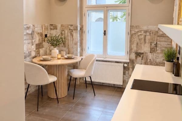 Pronájem bytu 1+kk 40 m², Na Kovárně, Praha Pronájem bytu 1+kk 40 m², Na Kovárně, Praha