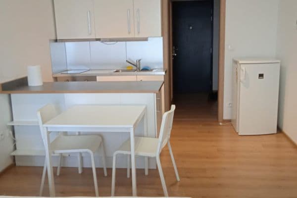 Pronájem bytu 1+kk 28 m², Nad Úžlabinou, Praha Pronájem bytu 1+kk 28 m², Nad Úžlabinou, Praha