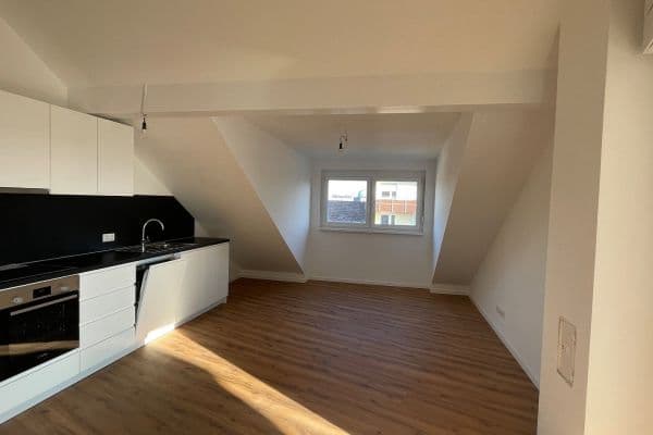 Pronájem bytu 3+kk 85 m², Stromerstr. 1/1A, Nürnberg, Bavorsko Pronájem bytu 3+kk 85 m², Stromerstr. 1/1A, Nürnberg, Bavorsko