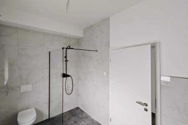 Pronájem bytu 3+1 85 m², Klausegasse 1, Linden Pronájem bytu 3+1 85 m², Klausegasse 1, Linden
