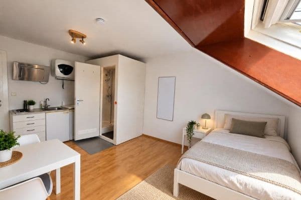 Prodej bytu 1+1 18 m², Werfmershalde 12, Stuttgart Prodej bytu 1+1 18 m², Werfmershalde 12, Stuttgart