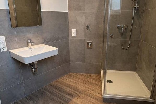 Pronájem bytu 4+1 120 m², Dellstr.1A, Duisburg Pronájem bytu 4+1 120 m², Dellstr.1A, Duisburg