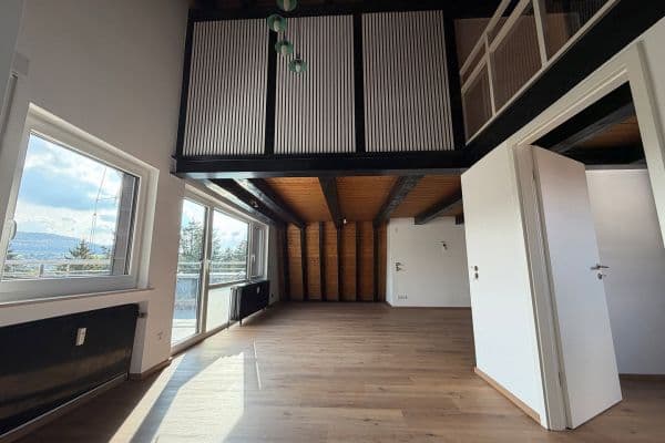 Pronájem bytu 3+kk 92 m², Adlerstr. 22, Aalen Pronájem bytu 3+kk 92 m², Adlerstr. 22, Aalen