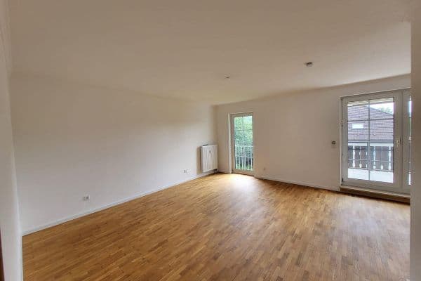 Pronájem bytu 2+1 76 m², Berliner Allee, Iserlohn Pronájem bytu 2+1 76 m², Berliner Allee, Iserlohn