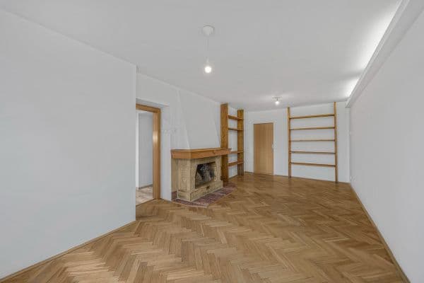 Pronájem bytu 3+1 71 m², Svépomoci, Praha Pronájem bytu 3+1 71 m², Svépomoci, Praha