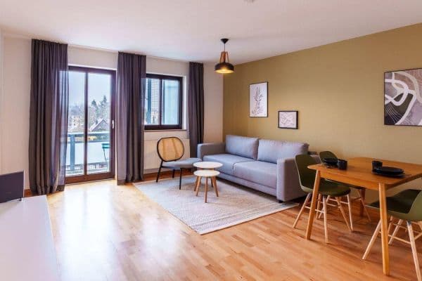 Pronájem bytu 2+1 62 m², Am Hohlweg, Gersthofen Pronájem bytu 2+1 62 m², Am Hohlweg, Gersthofen