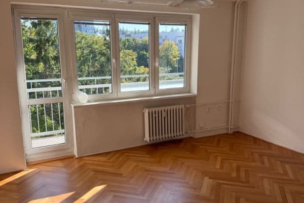 Pronájem bytu 4+1 72 m², Hrusická, Praha Pronájem bytu 4+1 72 m², Hrusická, Praha