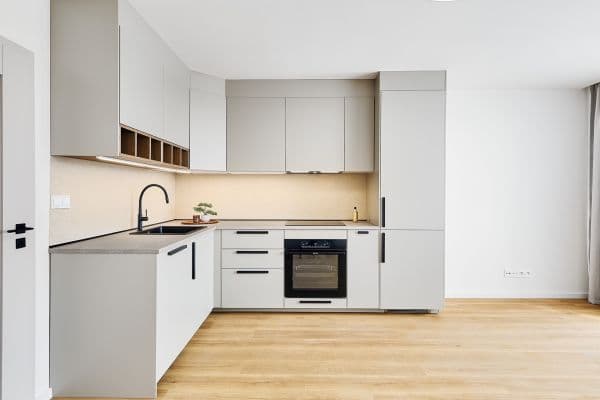 Prodej bytu 4+kk 81 m², Urbánkova, Praha Prodej bytu 4+kk 81 m², Urbánkova, Praha