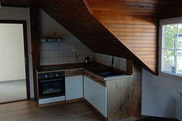 Pronájem bytu 2+kk 100 m², Hradec Králové Pronájem bytu 2+kk 100 m², Hradec Králové