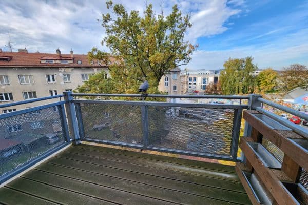 Pronájem bytu 3+1 80 m², Jana Masaryka, Jihlava Pronájem bytu 3+1 80 m², Jana Masaryka, Jihlava