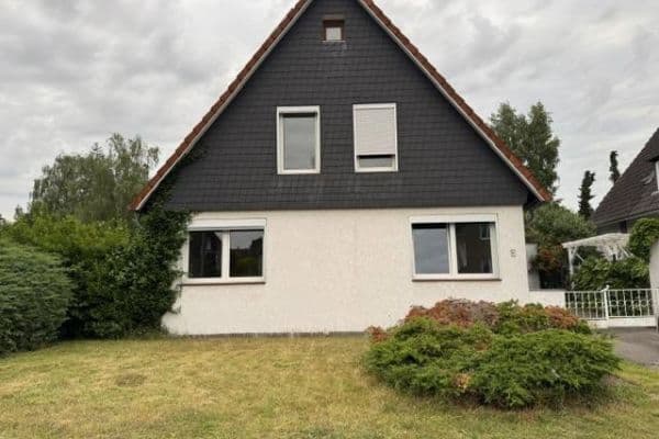 Prodej domu 208 m², pozemek 829 m², Lübeck, Šlesvicko-Holštýnsko Prodej domu 208 m², pozemek 829 m², Lübeck, Šlesvicko-Holštýnsko