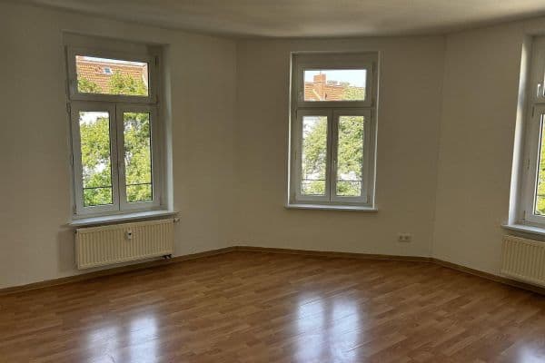 Pronájem bytu 3+1 65 m², Plaußiger Straße 33, Leipzig, Sasko Pronájem bytu 3+1 65 m², Plaußiger Straße 33, Leipzig, Sasko