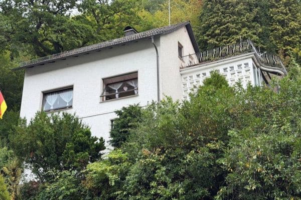 Prodej domu 145 m², pozemek 3.798 m², Hauptstraße 12, Werdohl Prodej domu 145 m², pozemek 3.798 m², Hauptstraße 12, Werdohl