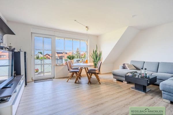 Prodej bytu 3+1 85 m², Seukendorf Prodej bytu 3+1 85 m², Seukendorf