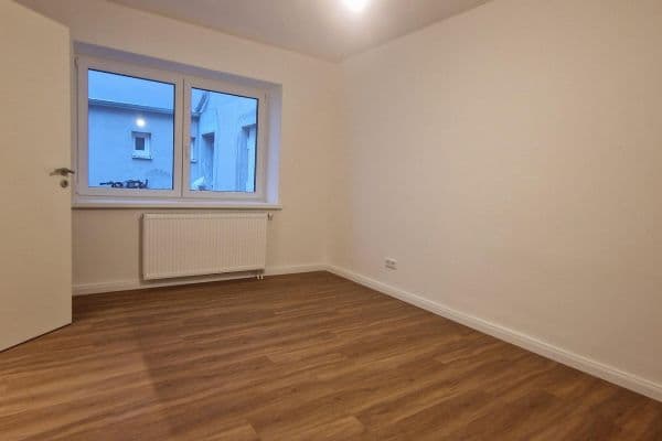 Pronájem bytu 3+1 76 m², Moststraße 7, Bayern - Fürth Pronájem bytu 3+1 76 m², Moststraße 7, Bayern - Fürth