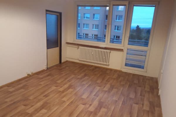 Pronájem bytu 4+1 71 m², U Pentlovky, Praha Pronájem bytu 4+1 71 m², U Pentlovky, Praha