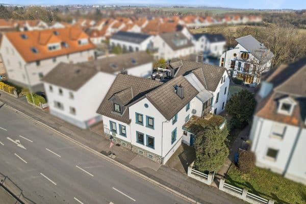 Prodej domu 457 m², pozemek 529 m², Fauerbacher Str. 72, Friedberg Prodej domu 457 m², pozemek 529 m², Fauerbacher Str. 72, Friedberg