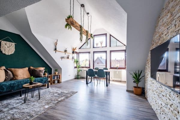 Pronájem bytu 2+1 57 m², Stuttgarterstr. 26, Steinenbronn Pronájem bytu 2+1 57 m², Stuttgarterstr. 26, Steinenbronn