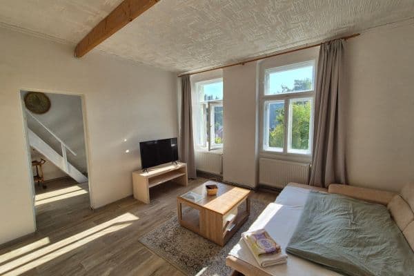 Pronájem bytu 2+1 62 m², Nebozízek, Karlovy Vary, Karlovarský kraj Pronájem bytu 2+1 62 m², Nebozízek, Karlovy Vary, Karlovarský kraj