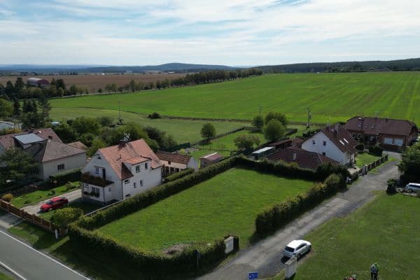 Prodej pozemku 1.077 m², Prodej pozemku 1.077 m²,