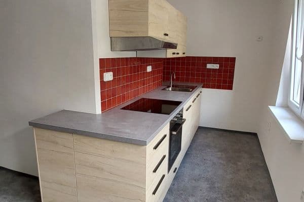 Pronájem bytu 4+kk 78 m², Svojšovická, Praha Pronájem bytu 4+kk 78 m², Svojšovická, Praha