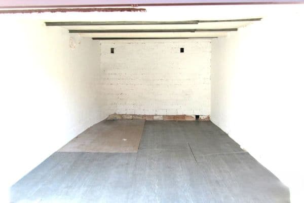 Pronájem garáže 22 m², Záběhlická, Praha Pronájem garáže 22 m², Záběhlická, Praha