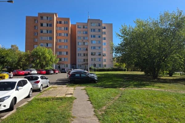 Pronájem bytu 3+1 74 m², Lublinská, Praha Pronájem bytu 3+1 74 m², Lublinská, Praha