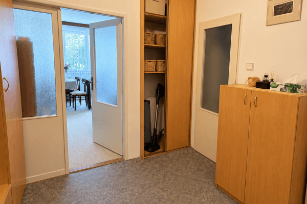 Prodej bytu 1+kk 42 m², Banskobystrická, Praha Prodej bytu 1+kk 42 m², Banskobystrická, Praha